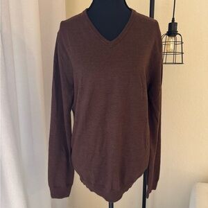 J. Crew Men’s Slim Fit Merino Wool V-neck Classic Business Casual Sweater